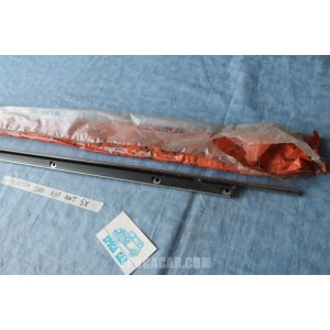 ALFETTA 2000 PRIMO TIPO PROFILO RASCHIAVETRO ANTERIORE INTERNO DX  116556005800