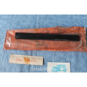 alfasud ti REAR BUMPER SIDE RUBBER  AR 104435