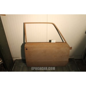124    RIGHT FRONT DOOR (4216482)