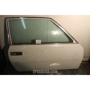 FIAT 130 COUPE'    RIGHT USED DOOR (without handle)