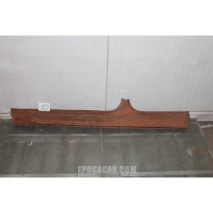 1100   LEFT DOOR-SILL