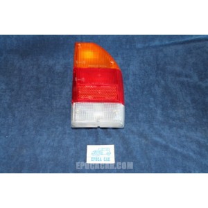 BETA SEDAN 3°S.   REAR RIGHT TAILIGHT   CARELLO