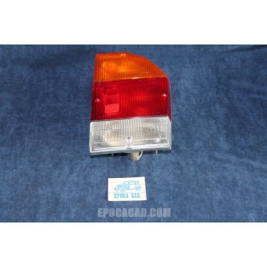 BETA SEDAN 1°S.   REAR RIGHT TAILIGHT   CARELLO