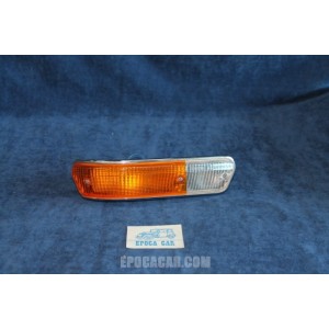 LANCIA 2000 SEDAN   FRONT RIGHT BICOLORED LIGHT   IN FAIR CONDITION  CARELLO