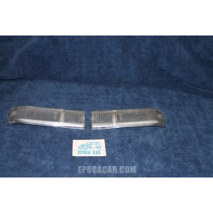 GT 2°S.   COPPIA PLASTICHE BIANCHE PER FANALINI ANT.   CARELLO