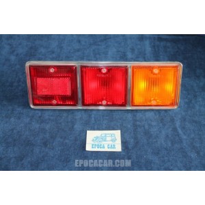 132 1°S.   REAR RIGHT TAIL LIGHT   ARIC ( LENS VERALUX )