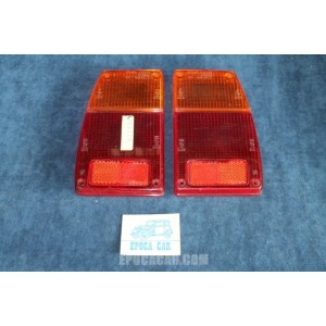 128 COUPE' S-SL  COPPIA PLASTICHE BICOLORI PER FANALINI POST. (VITE PICCOLA)   STARS
