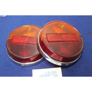 850 SEDAN  PAIR LENS FOR REAR LIGHTS   STARS USED VERY GOOD CONDITIONS