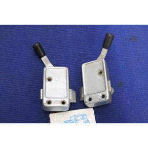 PAIR LATCHES  500 N D NOS NO MARKED SAFE