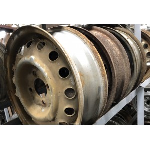 WHEEL USED SIZE 14