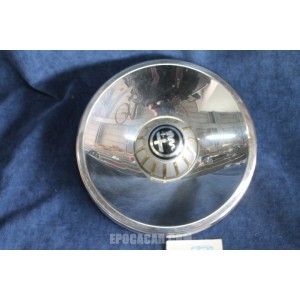 HUBCAP WHEEL N.O.S. VERY  GOOD CONDITION